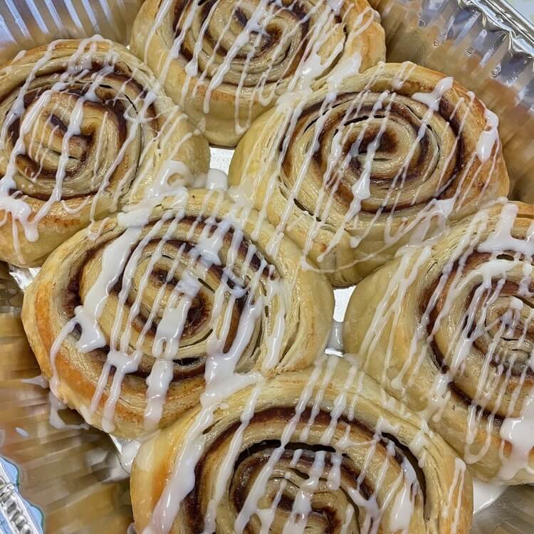 Cinnamon Rolls: Bake at Home (6)*