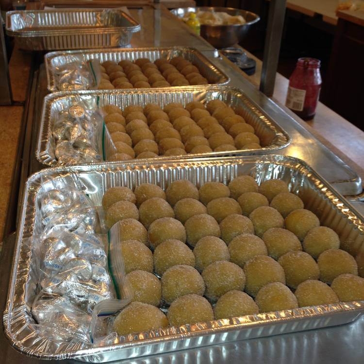 Peanut Butter Blossoms (Kiss Cookies): Ready-to-bake 3 dozen*  -  Dessert